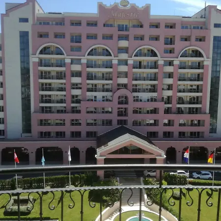 Appartement Top Floor In Poseidon Complex *