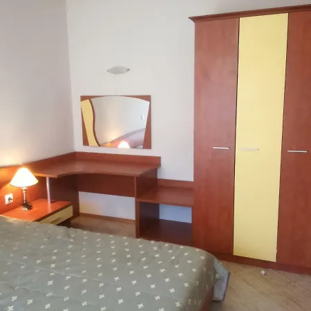 Top Floor In Poseidon Complex Apartmán