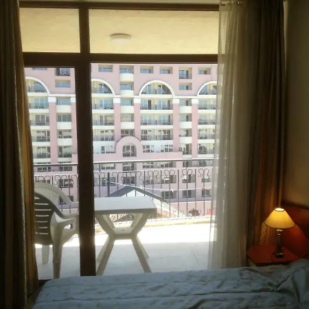 Top Floor In Poseidon Complex Apartmán *